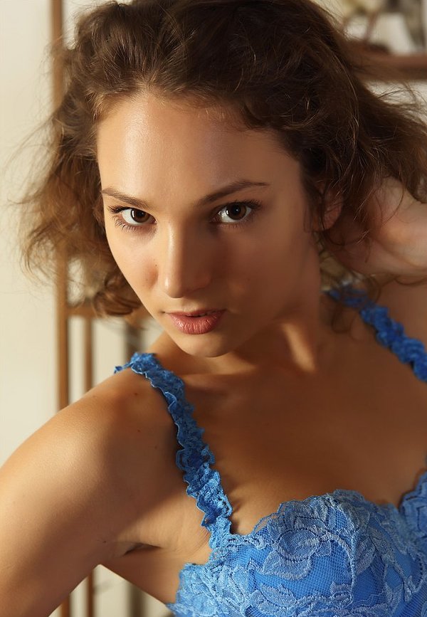 Диана, 18
